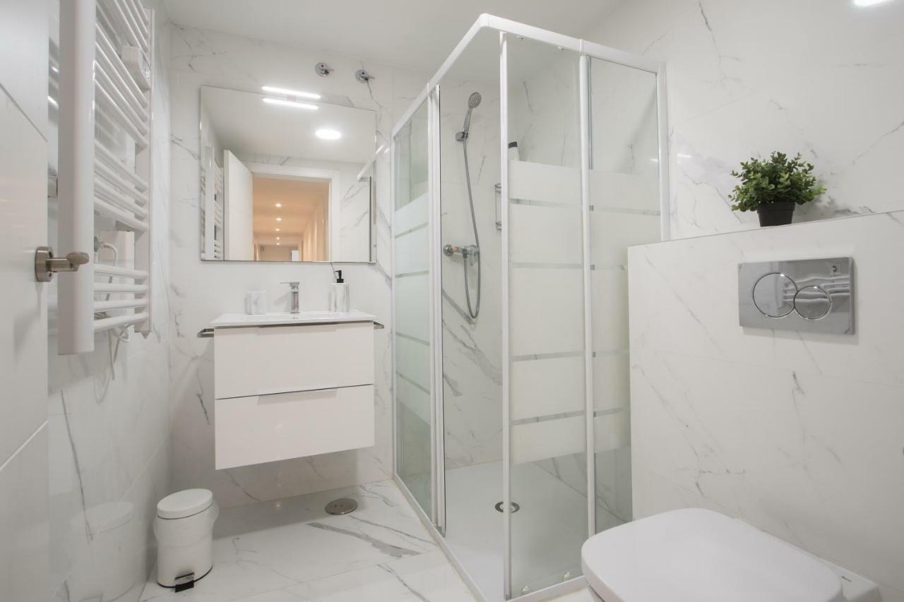 Stylish *New* Apartment In Alicante W/ 4 Bedrooms 外观 照片